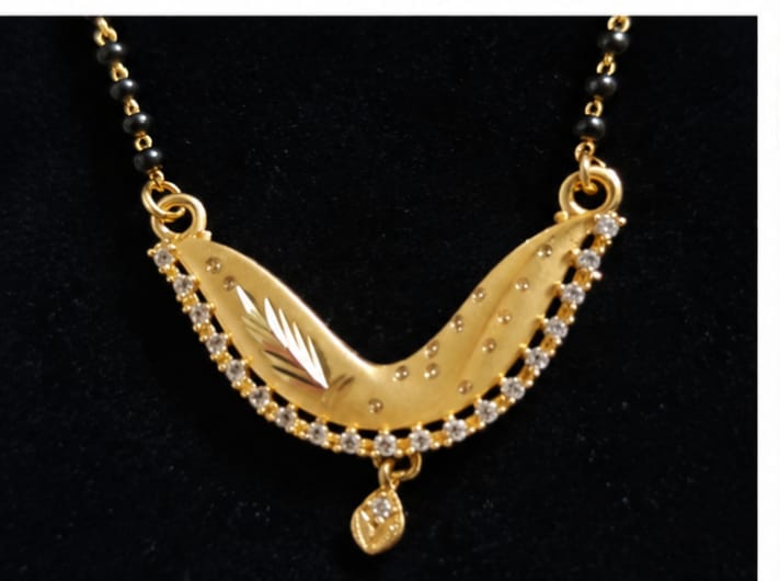 RIVORAH Golden Leaf Mangalsutra